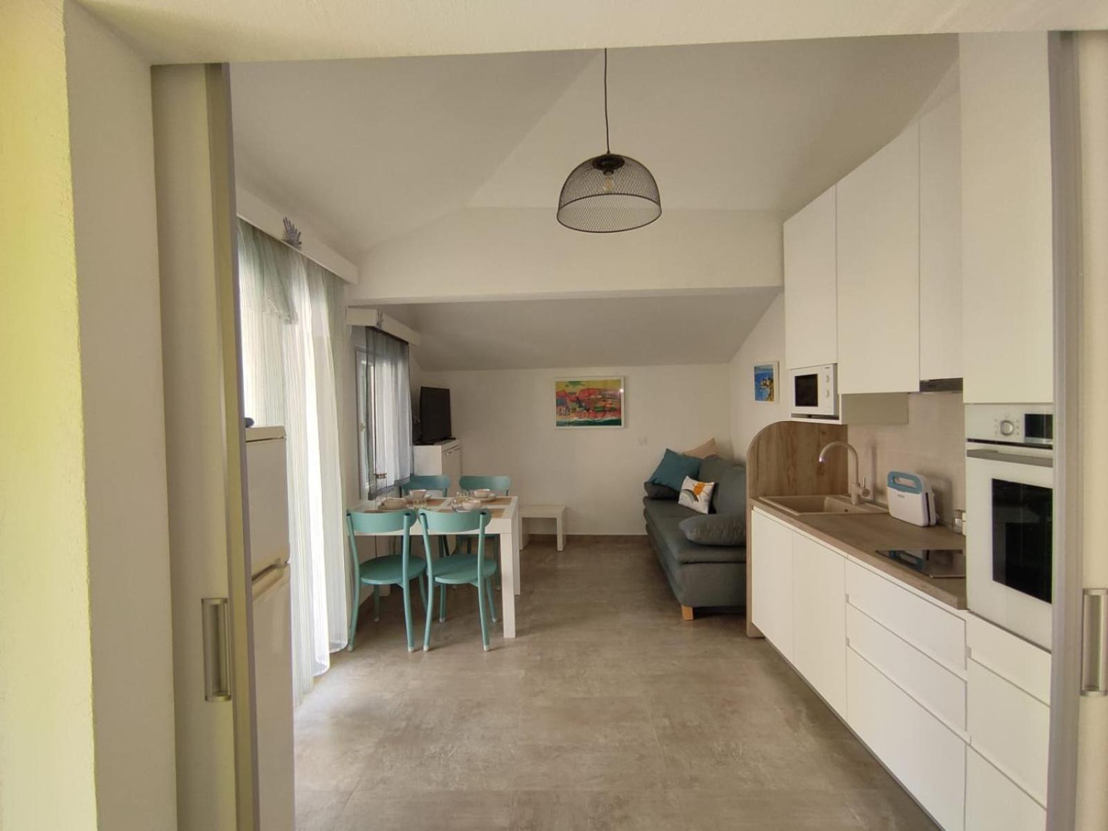 Apartments Marcic Bol Esterno foto