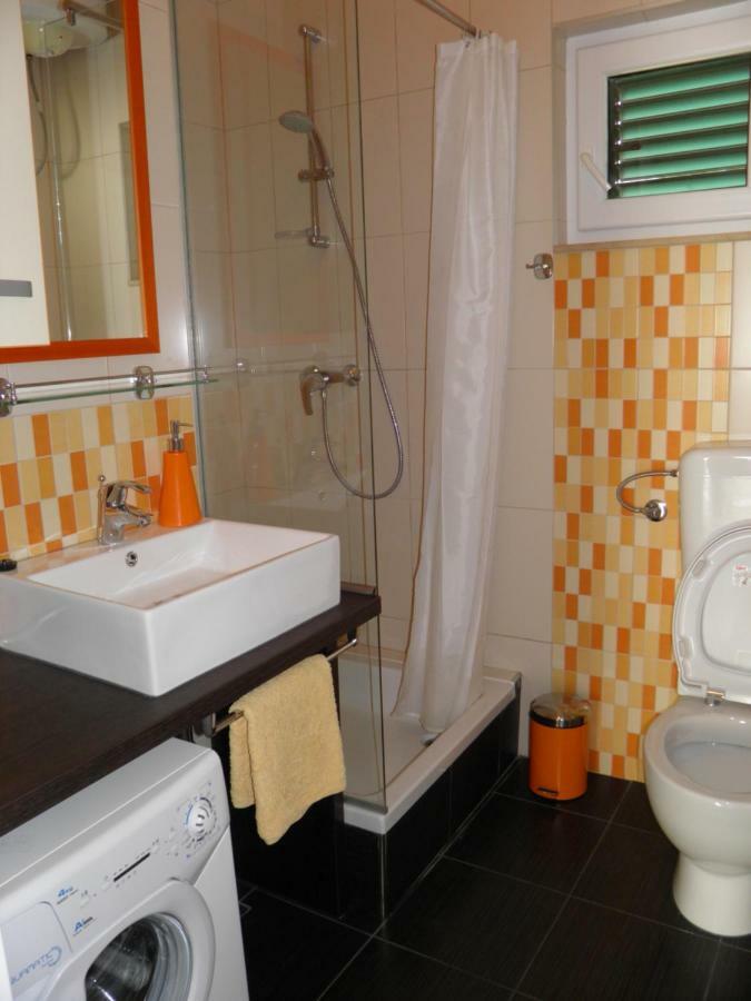 Apartments Marcic Bol Esterno foto