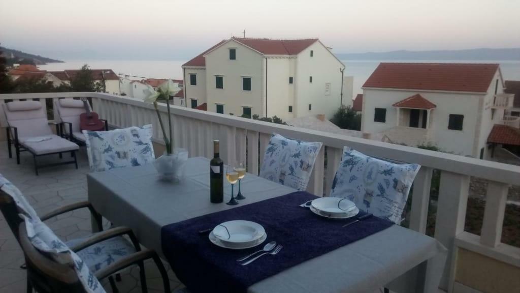 Apartments Marcic Bol Esterno foto