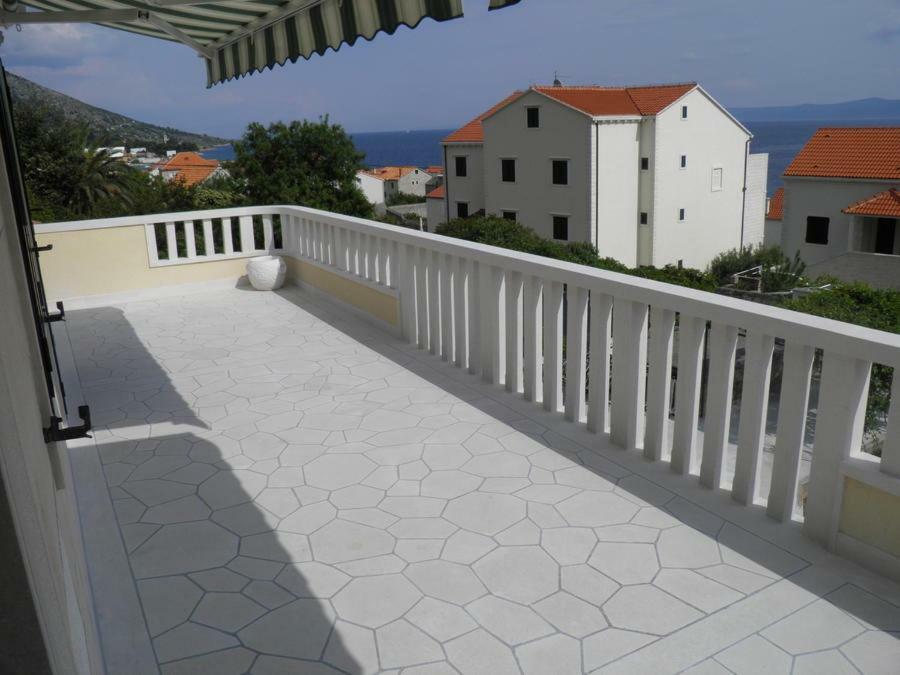 Apartments Marcic Bol Esterno foto
